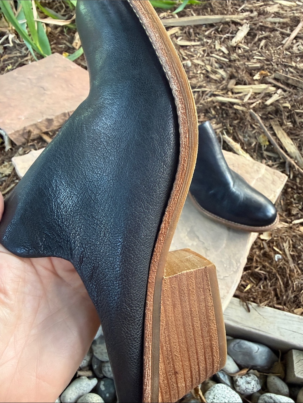 Sofft Leather Women’s Mule Clogs - Picture 8 of 8